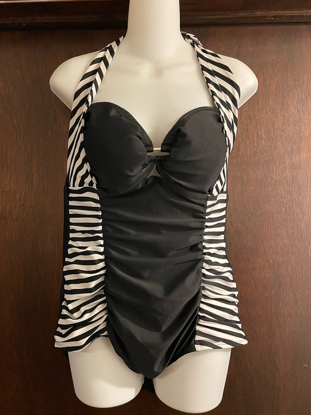 Forever 21+ Plus Size Women's 1X Black & White Stripes Halter One Piece Swimsuit